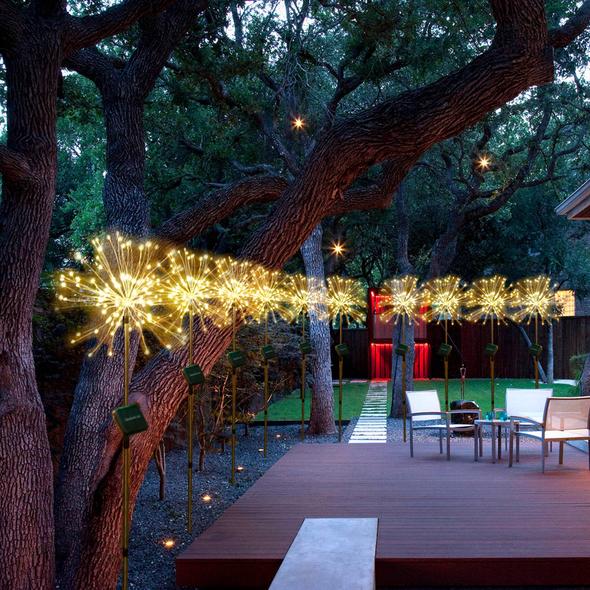 Marvelous LED Solar Fireworks Lights