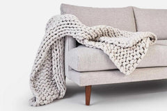 Threads & Metal™ Chunky Knitted Blanket - Threads and Metal 